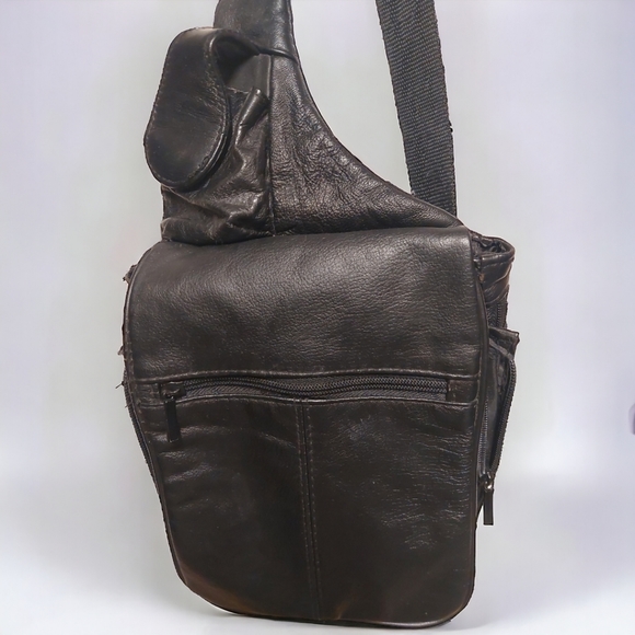 Buxton Handbags - Buxton Travel Bag - Sling Style